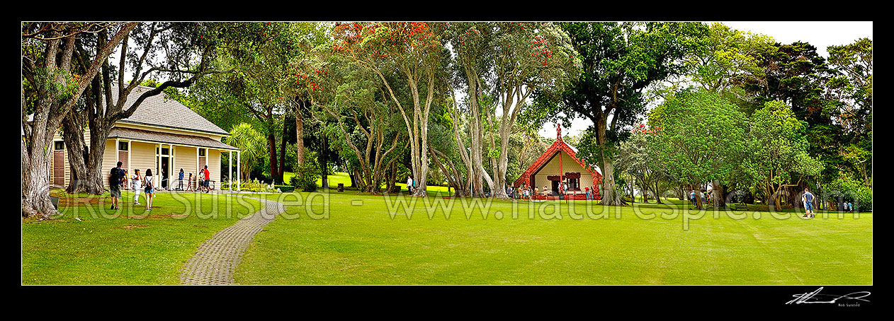 Image of The Treaty House (1834 - left) and Te Whare Runanga (1940 - centre) at the Waitangi Treaty Grounds. Te Tiriti o Waitangi. Panorama, Paihia, Bay of Islands, Far North District, Northland Region, New Zealand (NZ) stock photo image