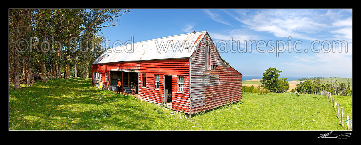 Image of Charles Eberhard Suisted's Goodwood Estate stables built 1848-50. Historic Place Category 1. One of NZ's earliest remaining residences and second oldest extant farm building. Panorama, Palmerston, Waitaki District, Canterbury Region, New Zealand (NZ) stock photo image