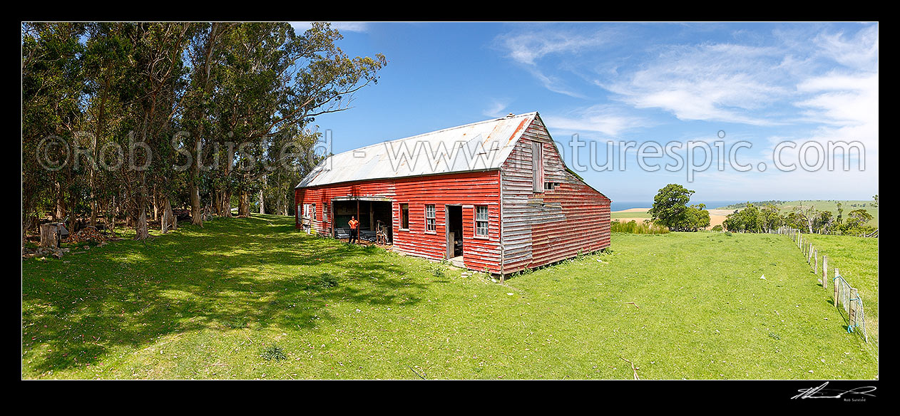 Image of Charles Eberhard Suisted's Goodwood Estate stables built 1848-50. One of NZ's earliest remaining residences and second oldest extant farm building. Historic Place Category 1. Panorama, Palmerston, Waitaki District, Canterbury Region, New Zealand (NZ) stock photo image