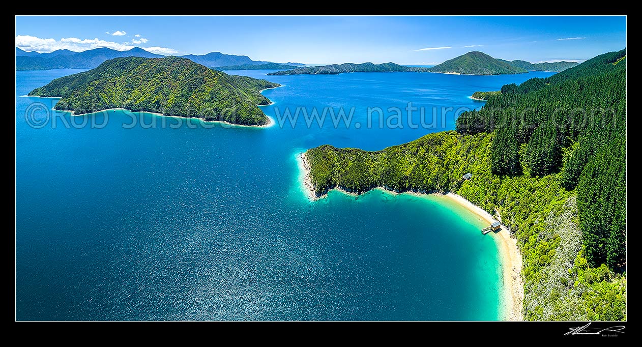 Image of Arapawa (Arapaoa) Island, looking between Pickersgill Island and Fitzgerald bay into East Bay, with Anatohia Bay and Onauku Bay beyond. Aerial panorama in Queen Charlotte Sound, Arapawa Island, Marlborough Sounds, Marlborough District, Marlborough Region, New Zealand (NZ) stock photo image